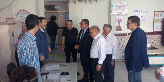 Efeler’de Oy Verme İşlemlerini Takip Ettik