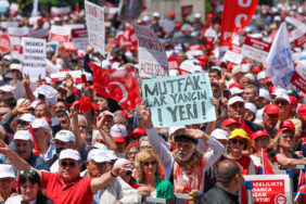 chp-buyuk-emekli-mitingi1