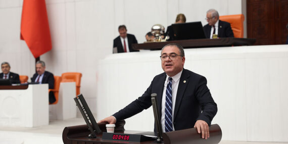 CHP’li Evrim Karakoz: “Kalıcı Saat Uygulamasını Millete Dayatmaktan Vazgeçin”